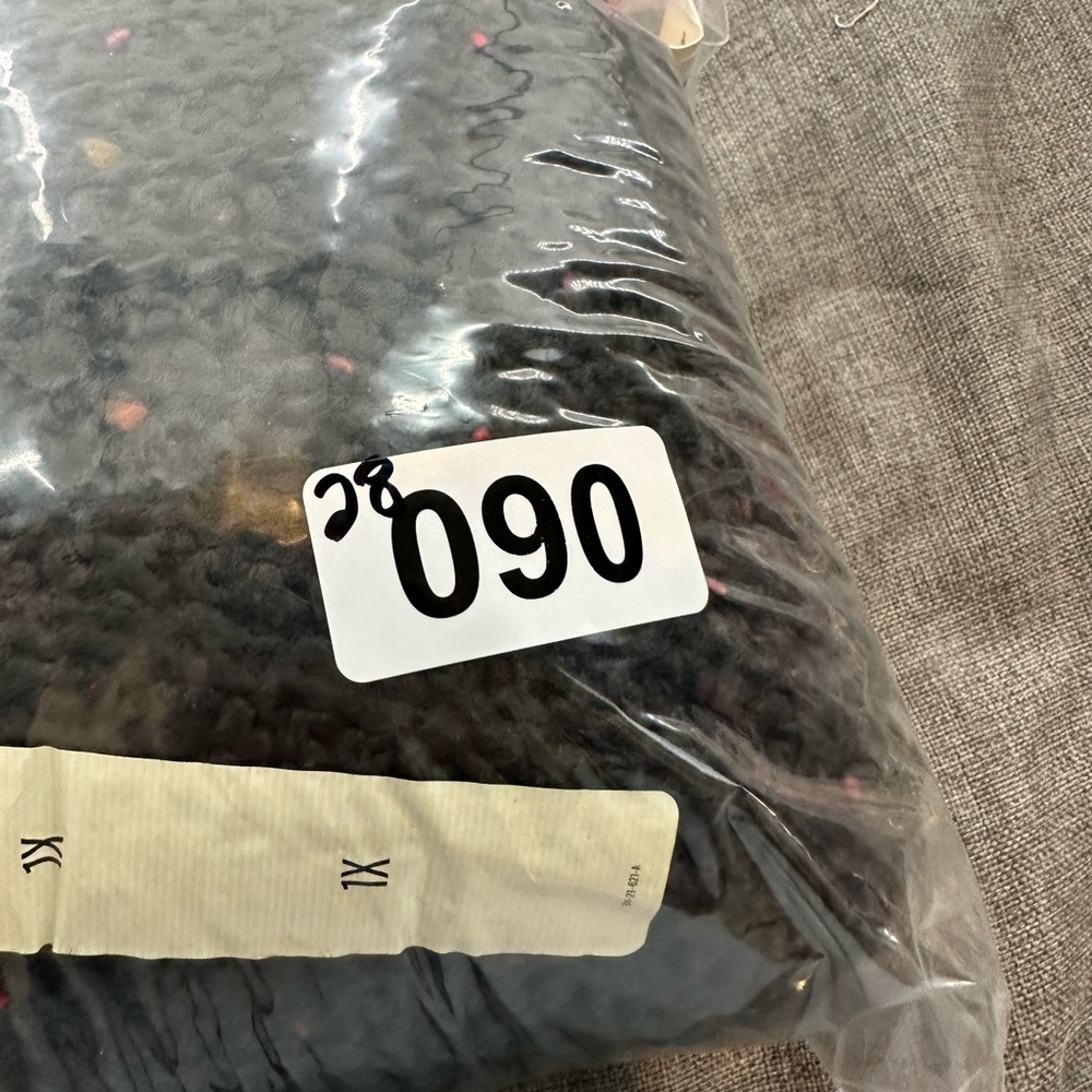 Brand New! a.n.a Womens‎ Crew Neck Long Sleeve Pullover Knit Sweater plus 1X $49 - Picture 12 of 13